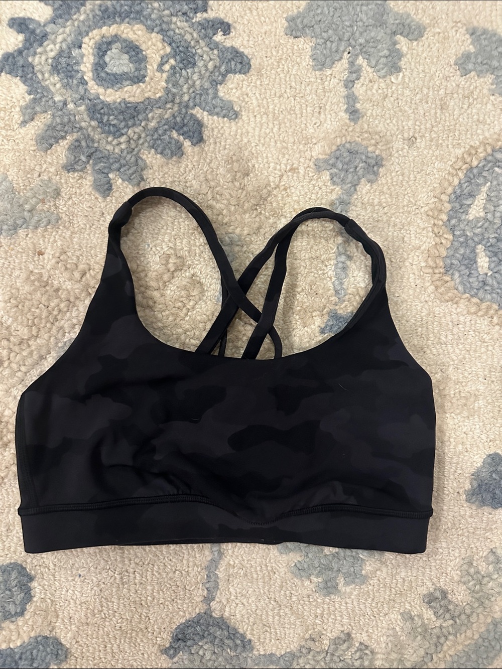lululemon Black Camo Crisscross Strappy Energy Sports Bra Size 6